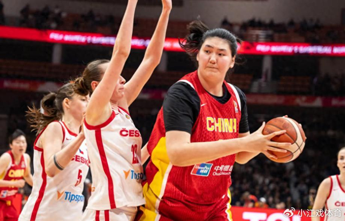 中国女篮世预赛晋级世界杯名单调整引关注