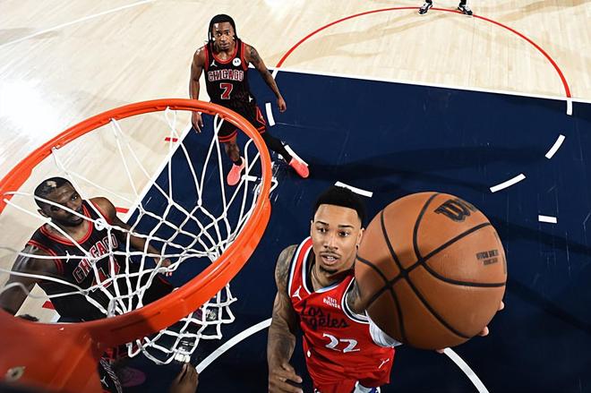 快船力克公牛米勒14+3+3助成关键战力