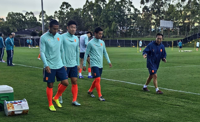 国足公布FIFA系列赛四名队长 张玉宁颜骏凌领衔出